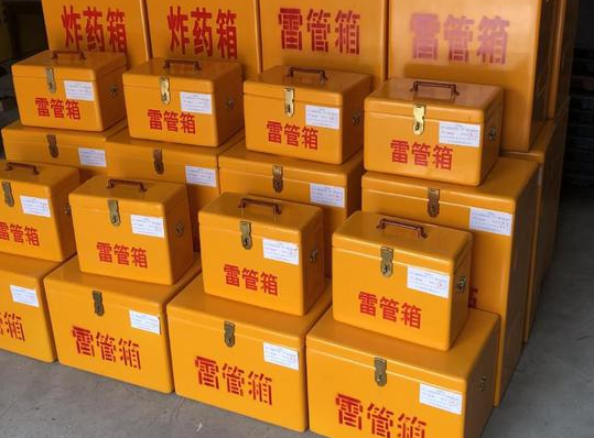 邵原镇玻璃钢雷管箱的使用寿命一般是多少？